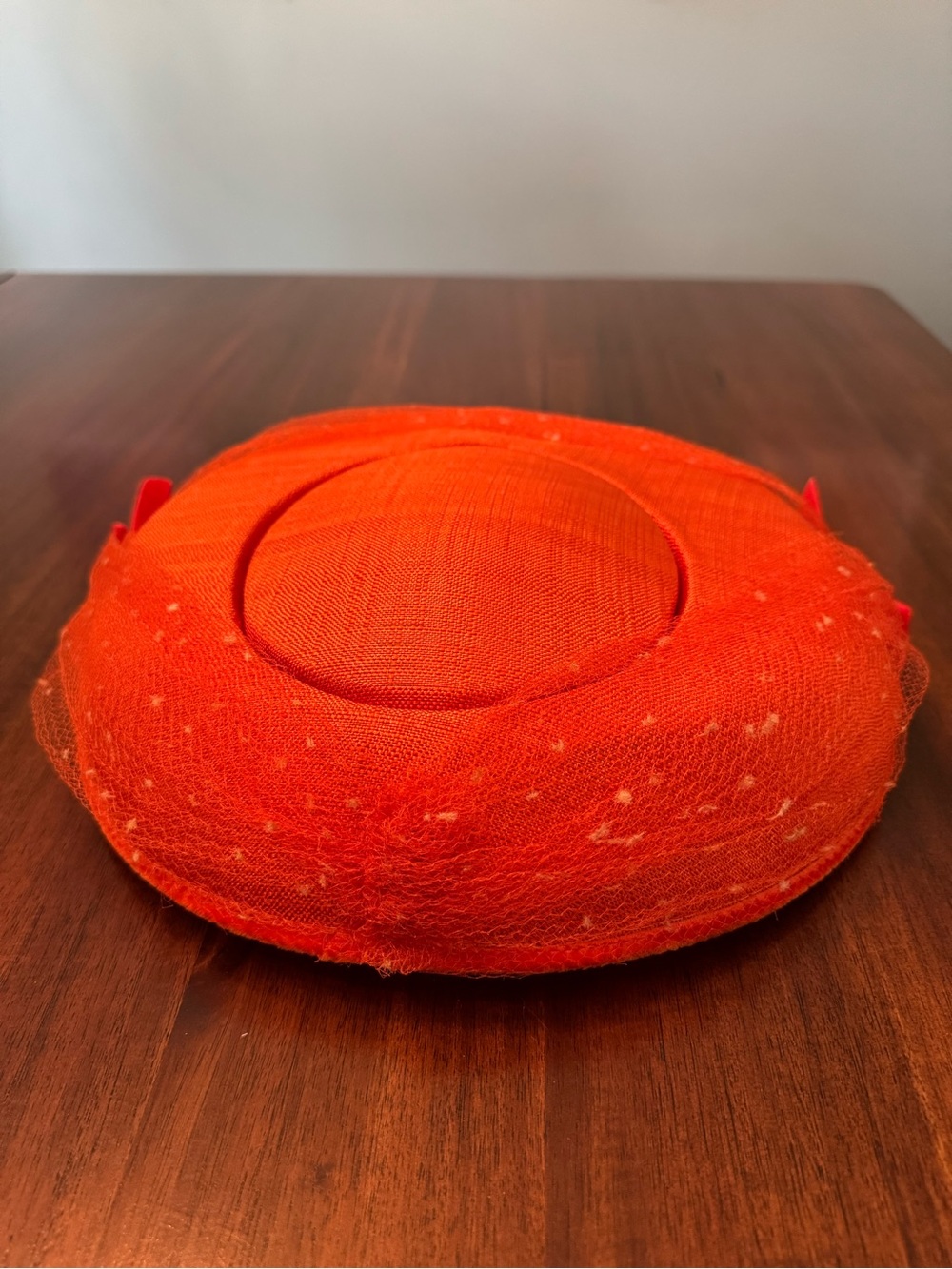 Vintage 1950s Vibrant Orange Linen Saucer Plateau Hat with Hatbox